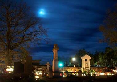 Zabytkowy cmentarz w Suchedniowie_p1.jpg